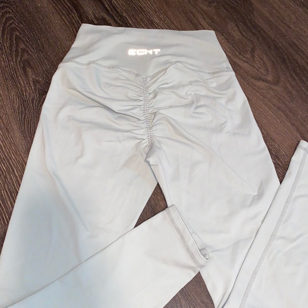 Ecth leggings in mint color, hardly worn with red dot in front. Please see pics